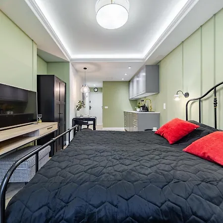 Winter 5min Old Town Apartment *